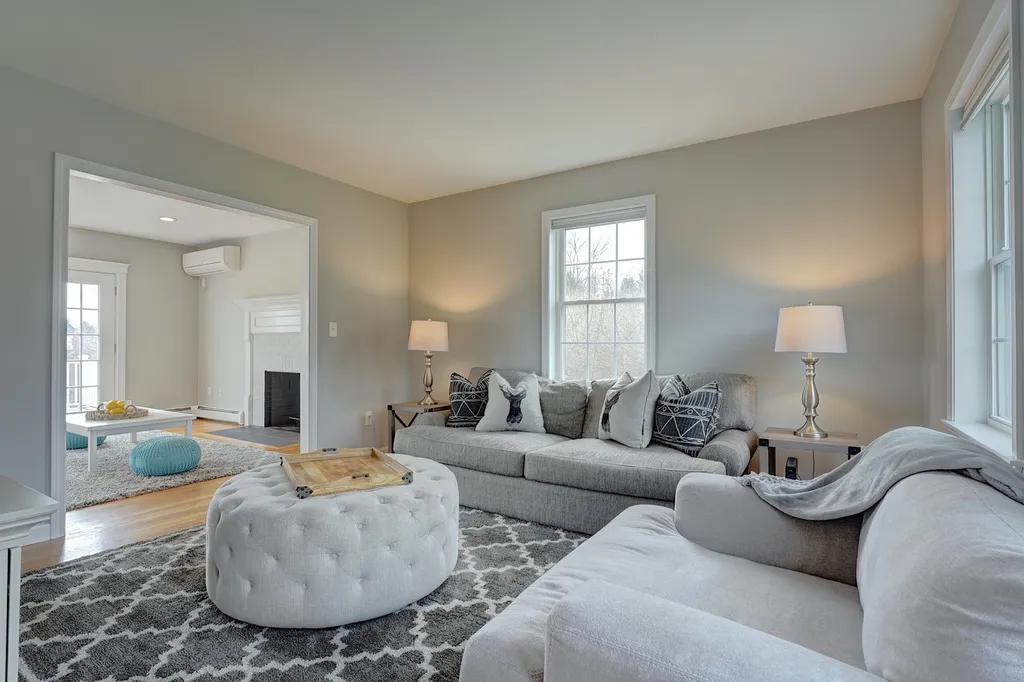 114 High Street Stratham NH 03885