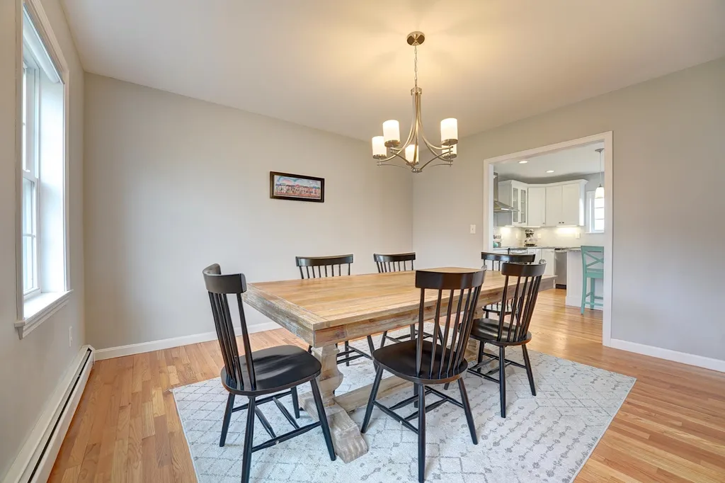 114 High Street Stratham NH 03885