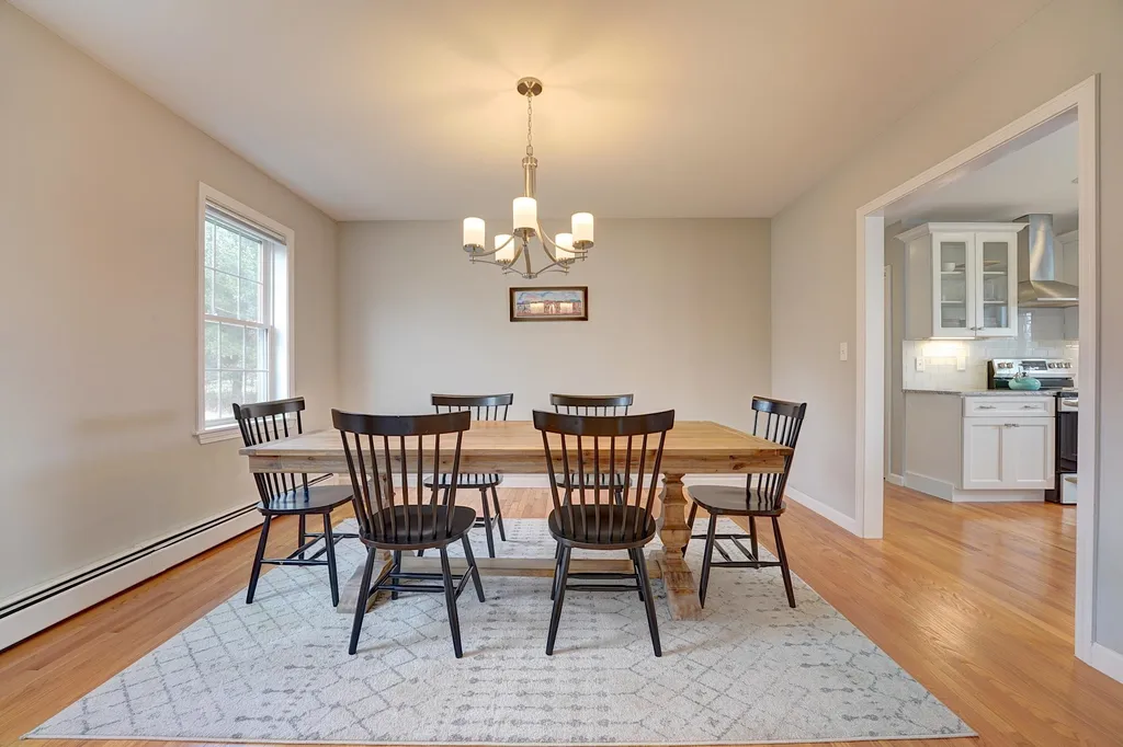 114 High Street Stratham NH 03885