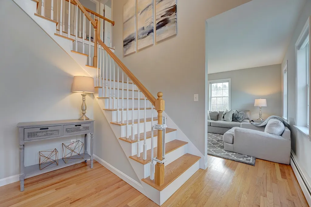 114 High Street Stratham NH 03885