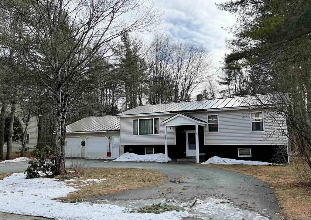 245 Hillside Avenue St. Johnsbury VT 05819