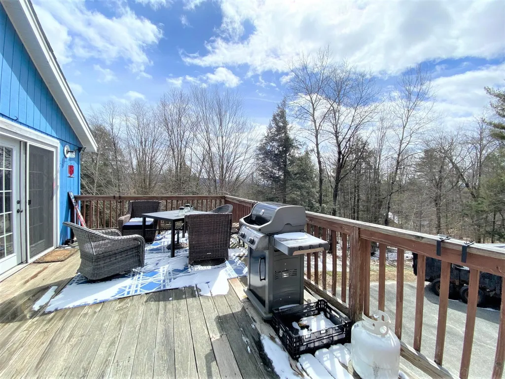 253 East Green Mountain Road Claremont NH 03743
