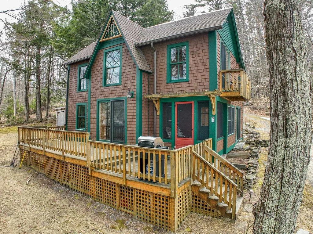31 Don Gerry Road Bristol NH 03223