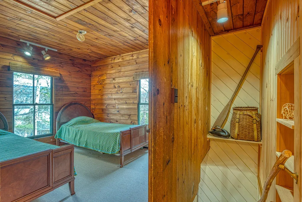31 Don Gerry Road Bristol NH 03223
