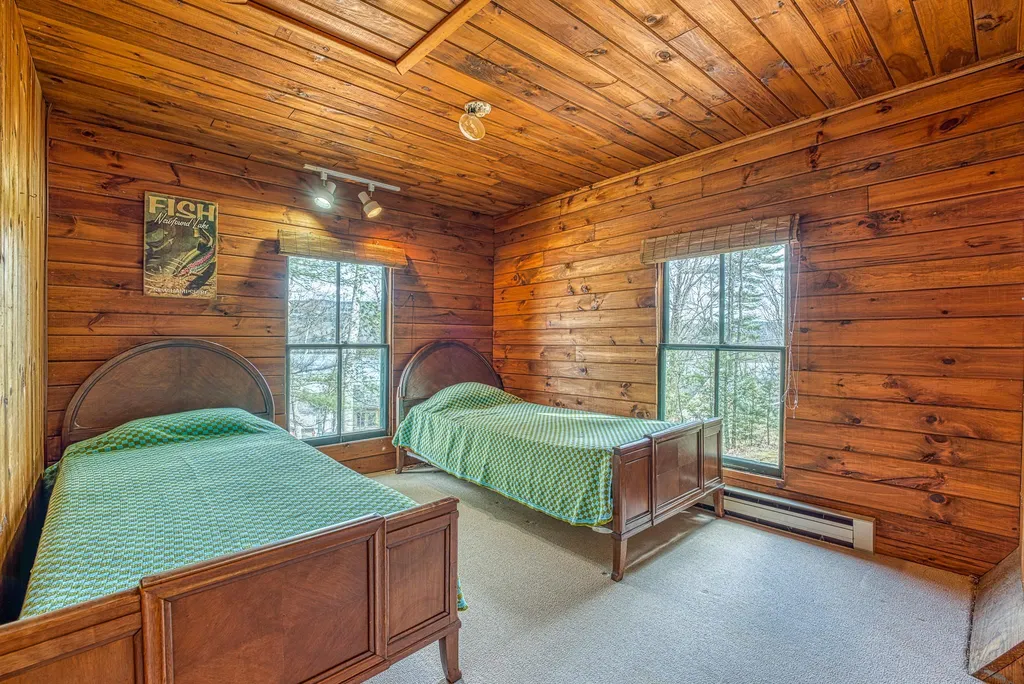 31 Don Gerry Road Bristol NH 03223