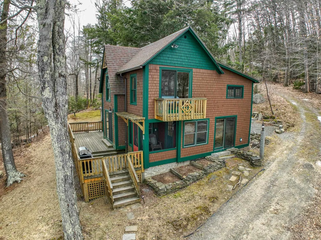 31 Don Gerry Road Bristol NH 03223