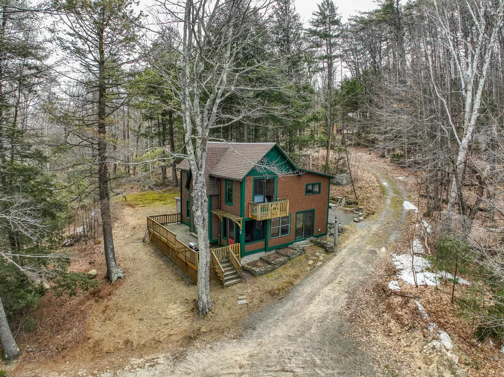 31 Don Gerry Road Bristol NH 03223