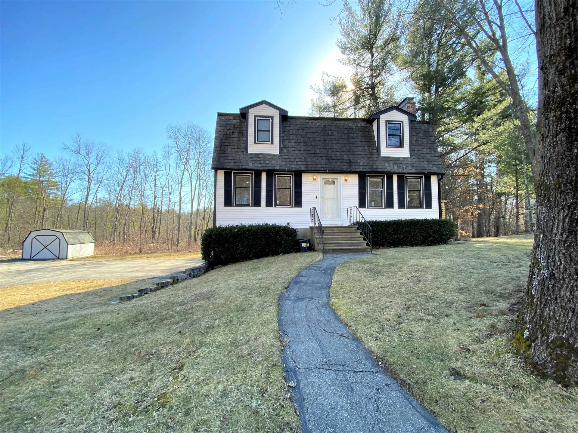 67 Musket Drive Nashua NH 03062