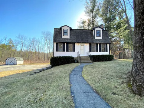 67 Musket Drive Nashua NH 03062