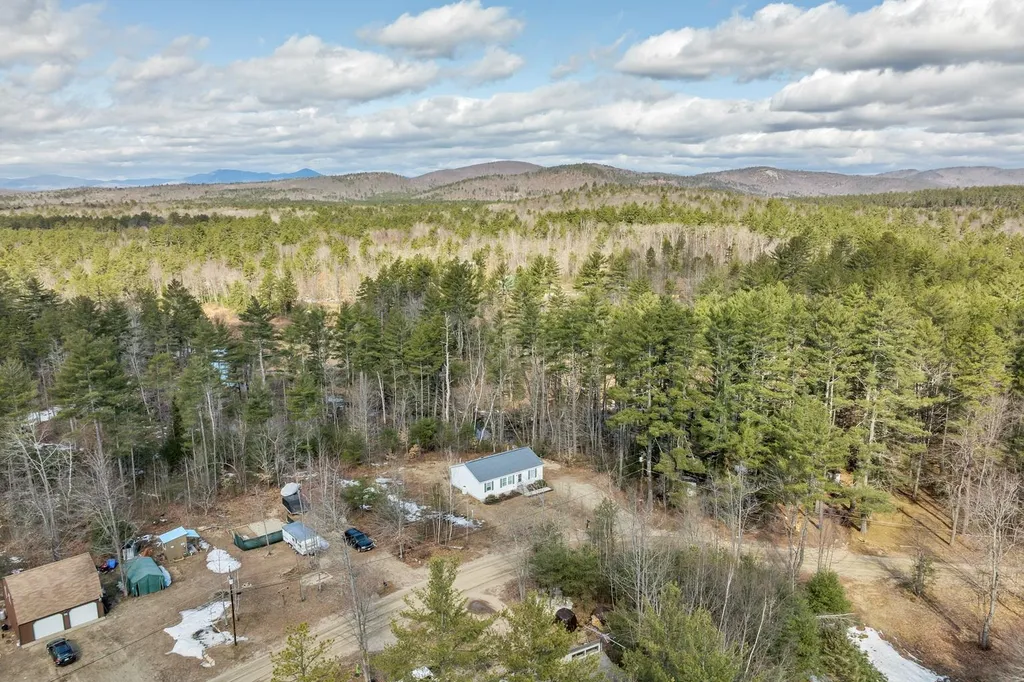115 Weona Drive Freedom NH 03836