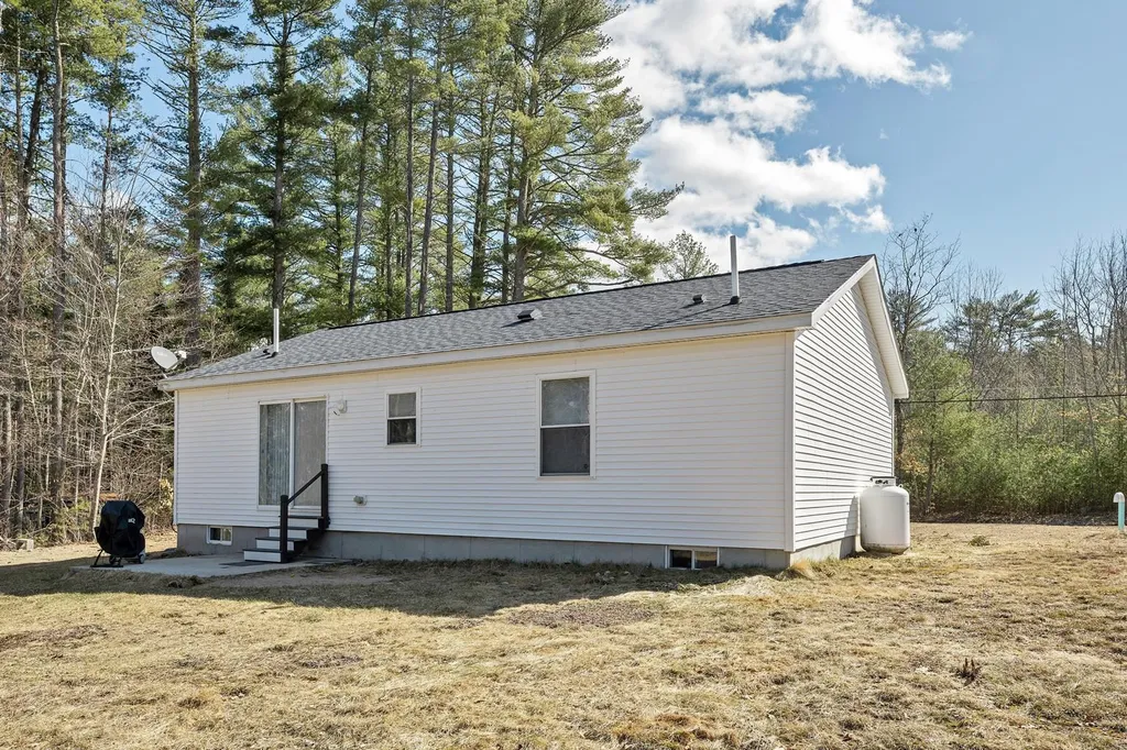 115 Weona Drive Freedom NH 03836