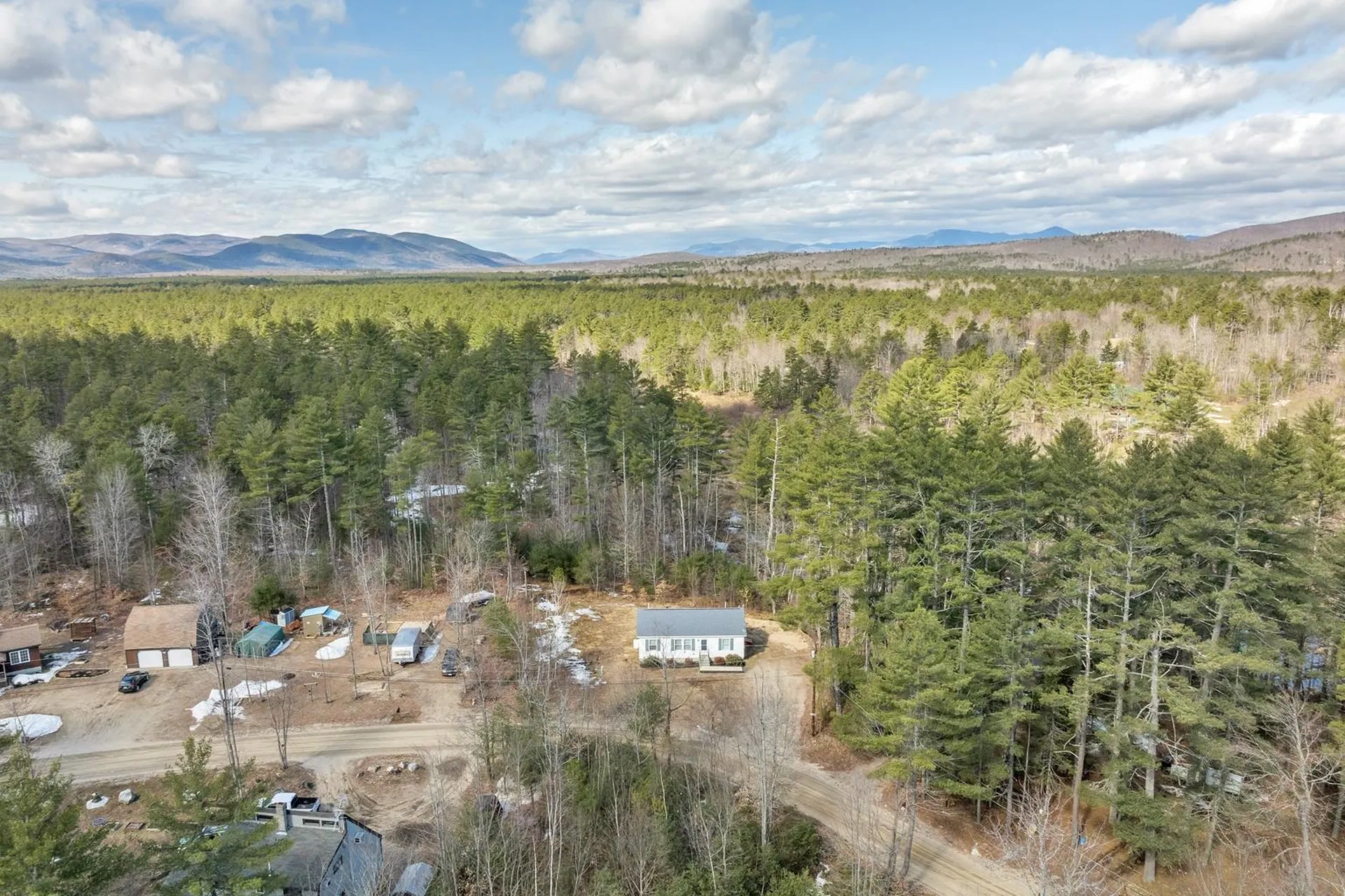 115 Weona Drive Freedom NH 03836