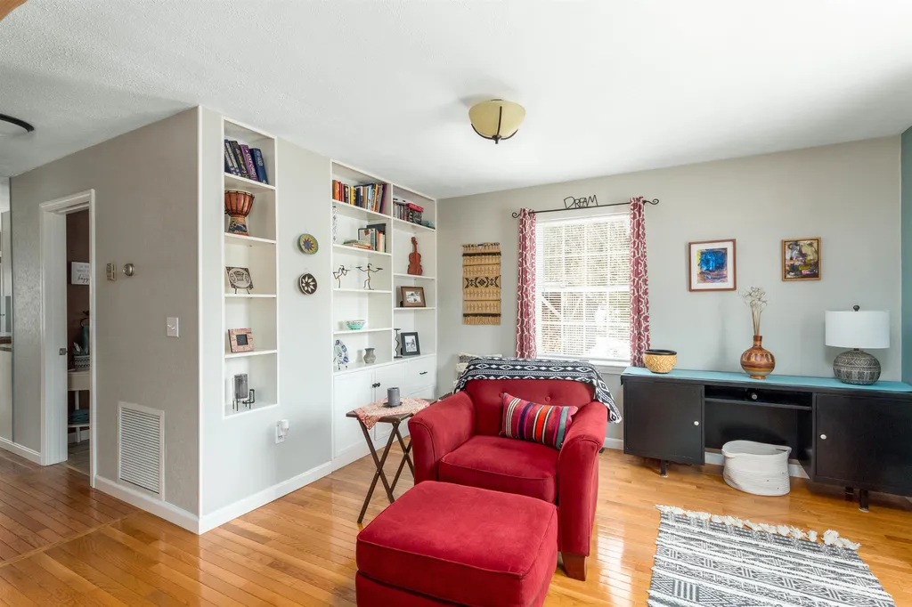 6 Barnett Road Fairfax VT 05454
