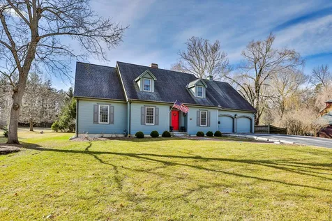 19 Swart Terrace Nashua NH 03064