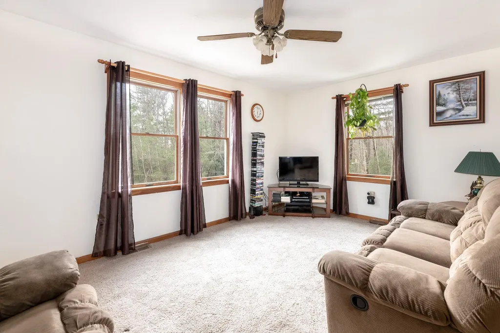 25 Targhee Drive Loudon NH 03307