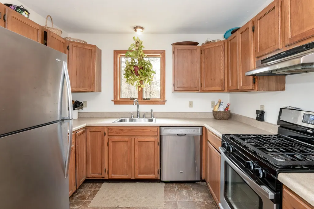 25 Targhee Drive Loudon NH 03307
