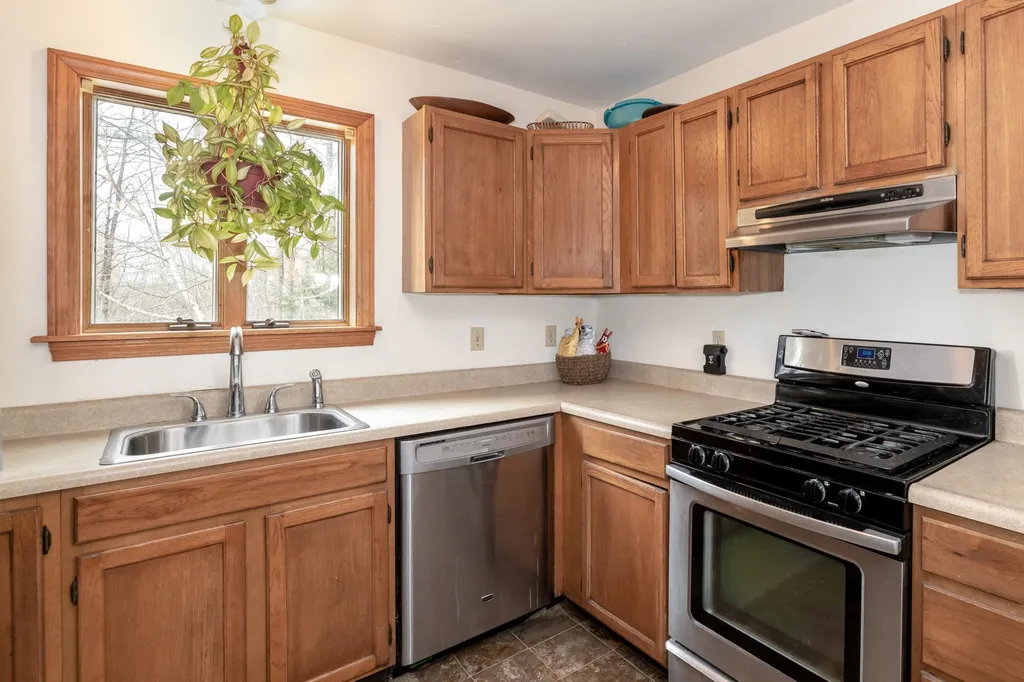 25 Targhee Drive Loudon NH 03307