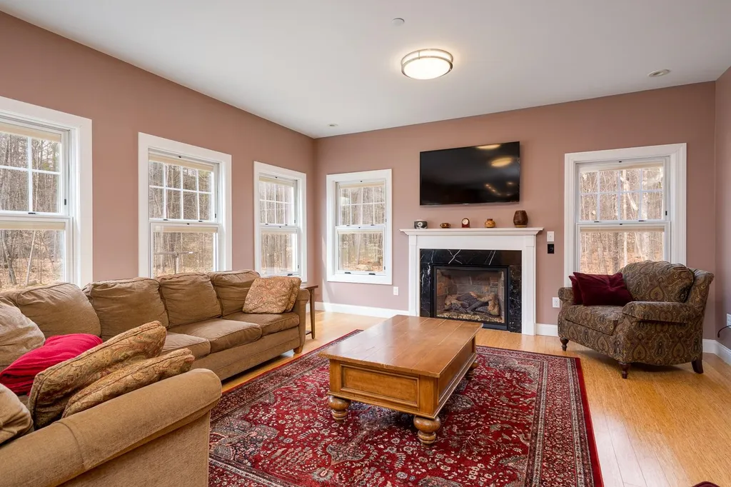 81 Blueberry Hill Lane Gilford NH 03249