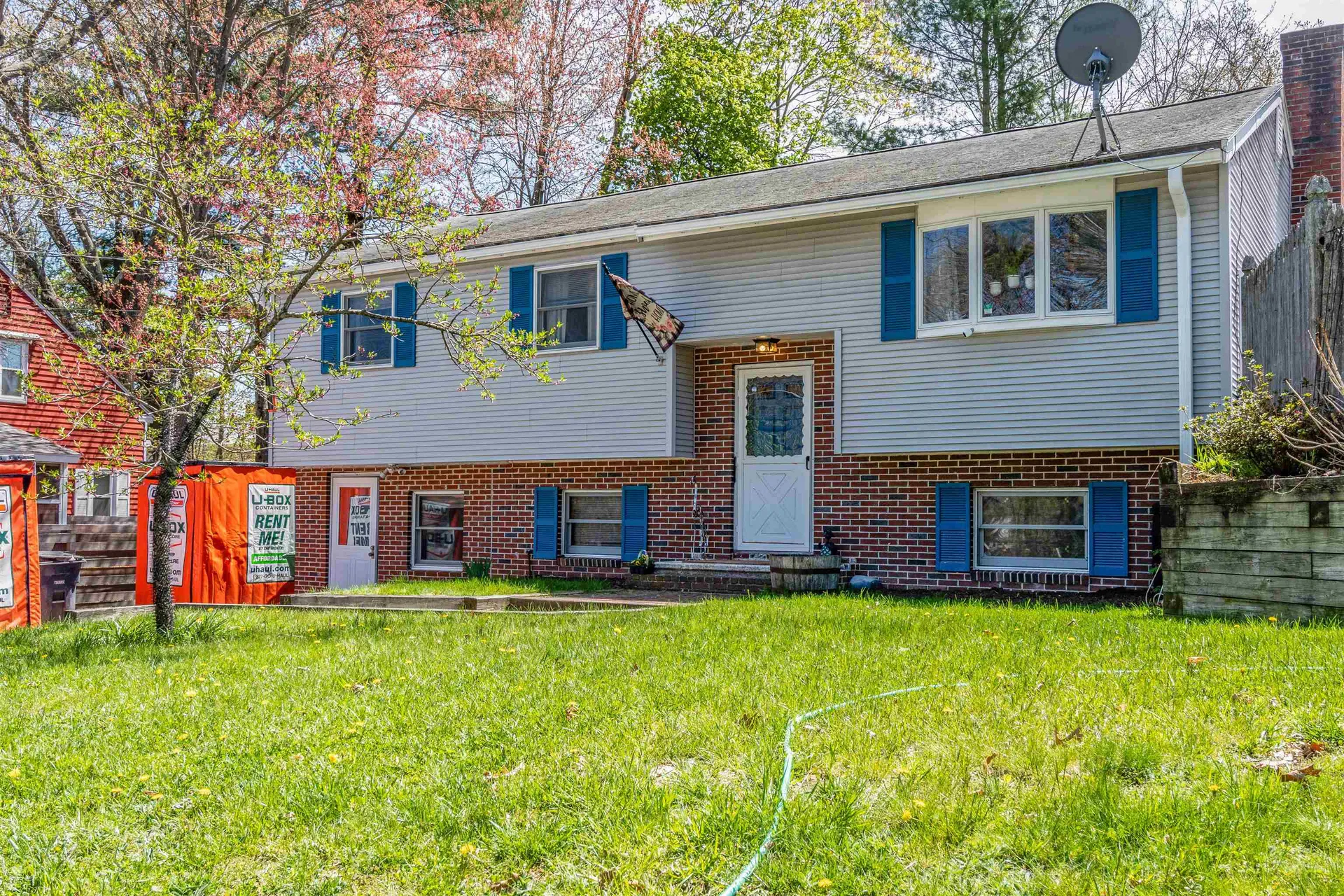19 W Glenwood Street Nashua NH 03060