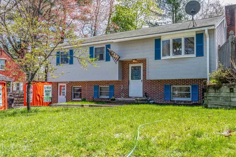 19 W Glenwood Street Nashua NH 03060