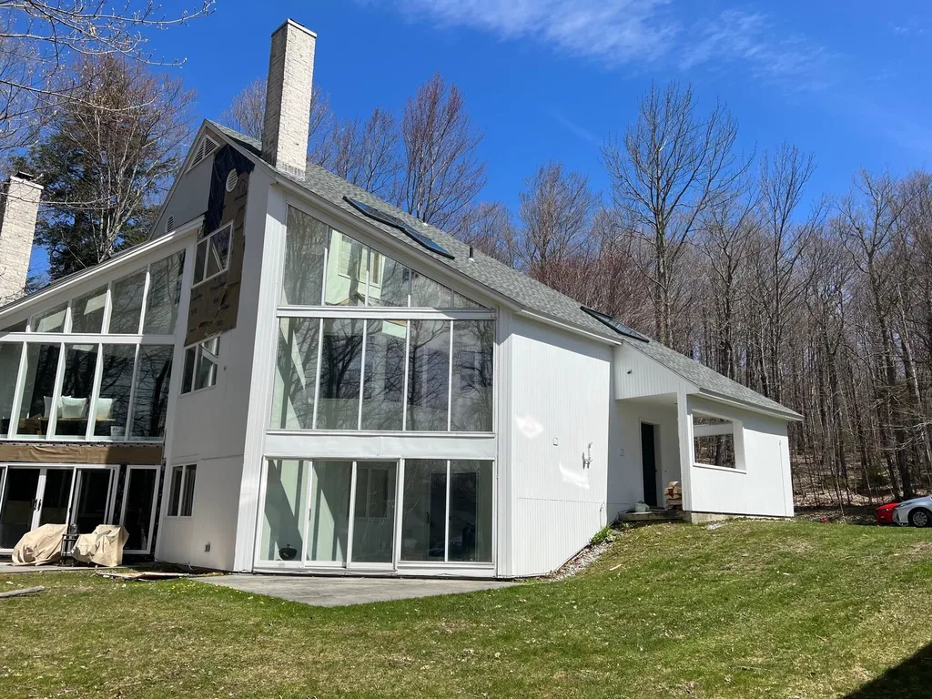 21 Amsterdam Avenue Warren VT 05674