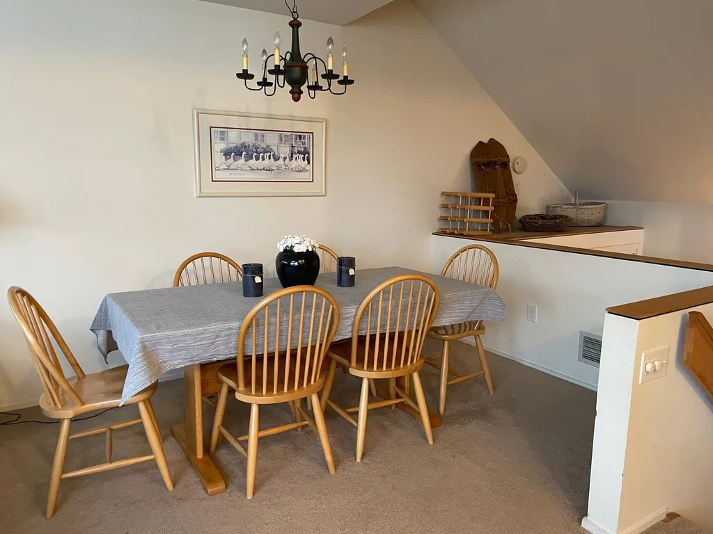 21 Amsterdam Avenue Warren VT 05674