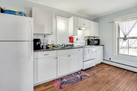 5 Emerson Street Plymouth NH 03264