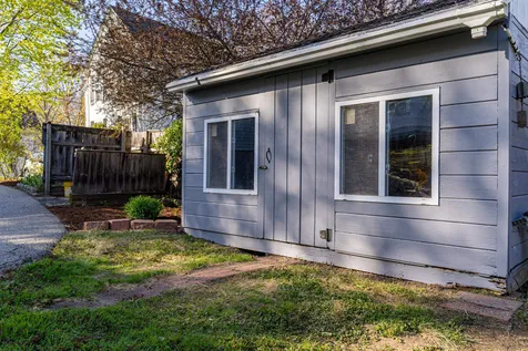 255 Thornton Street Portsmouth NH 03801