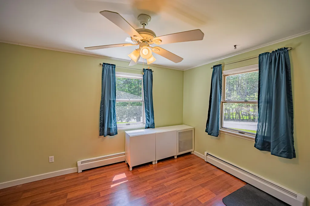 35 Robinhood Circle Montpelier VT 05602