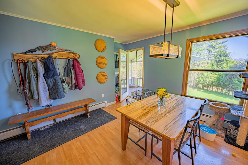 35 Robinhood Circle Montpelier VT 05602