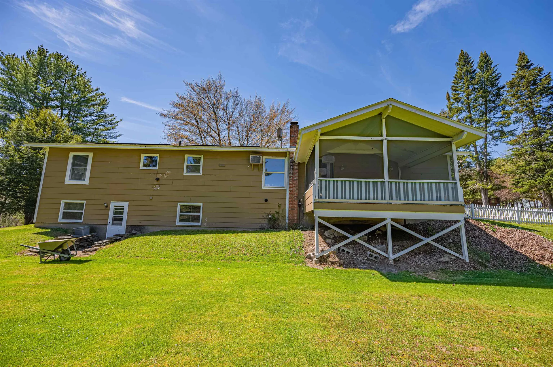 35 Robinhood Circle Montpelier VT 05602