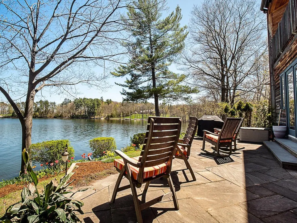 3414 Harbor Road Shelburne VT 05482