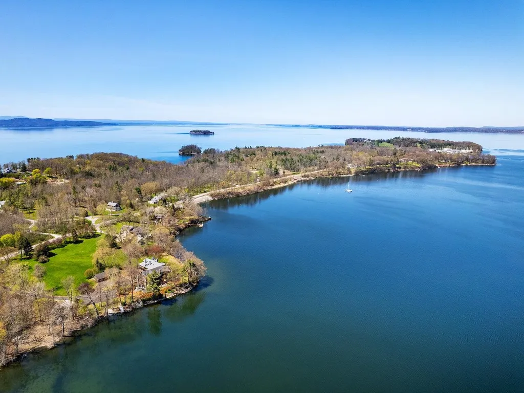 3414 Harbor Road Shelburne VT 05482