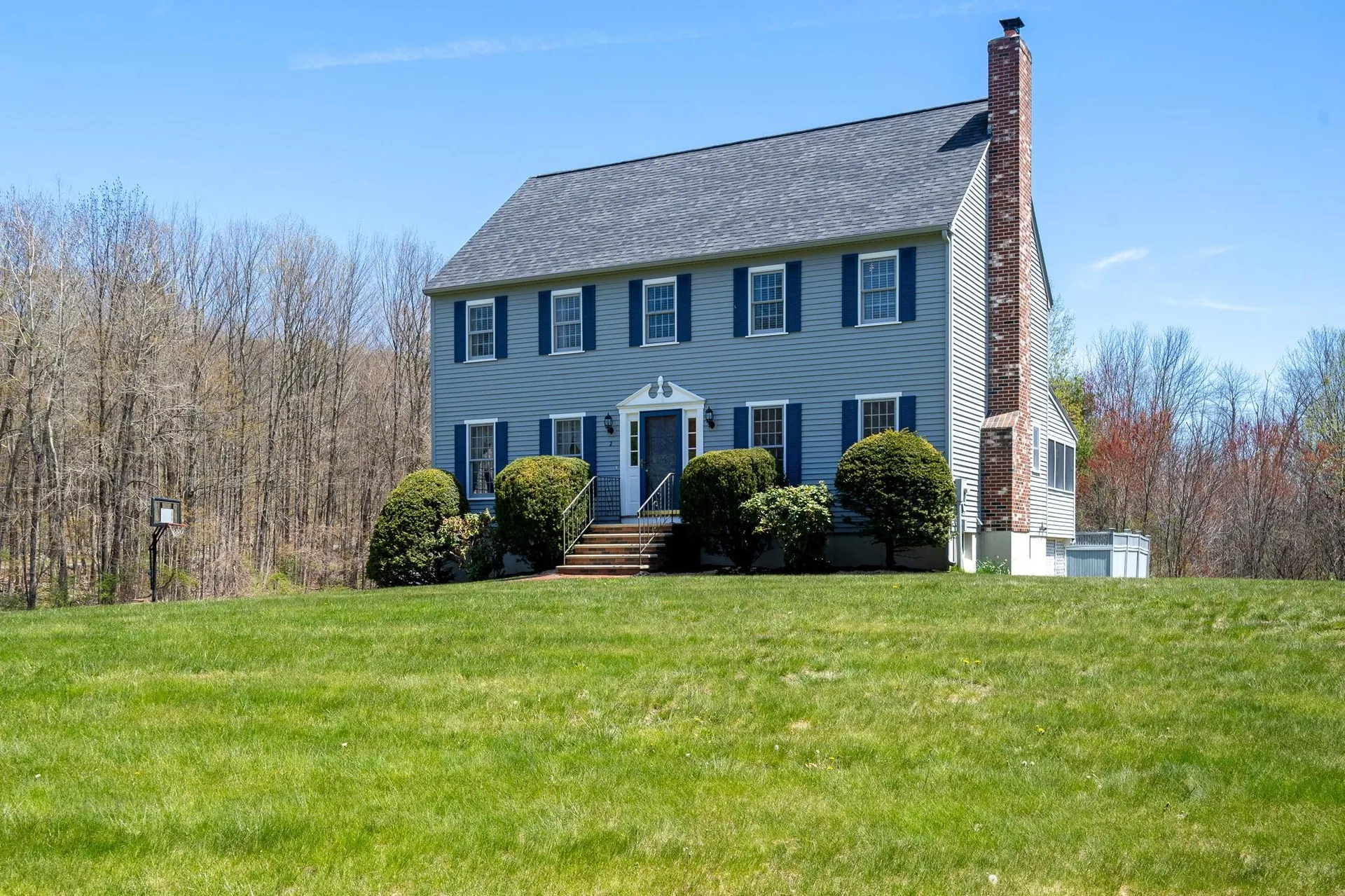 2 Buttonwood Drive Derry NH 03038