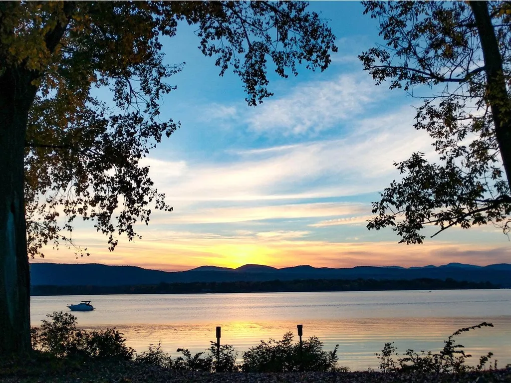 5856 Vt Route 125 Addison VT 05491