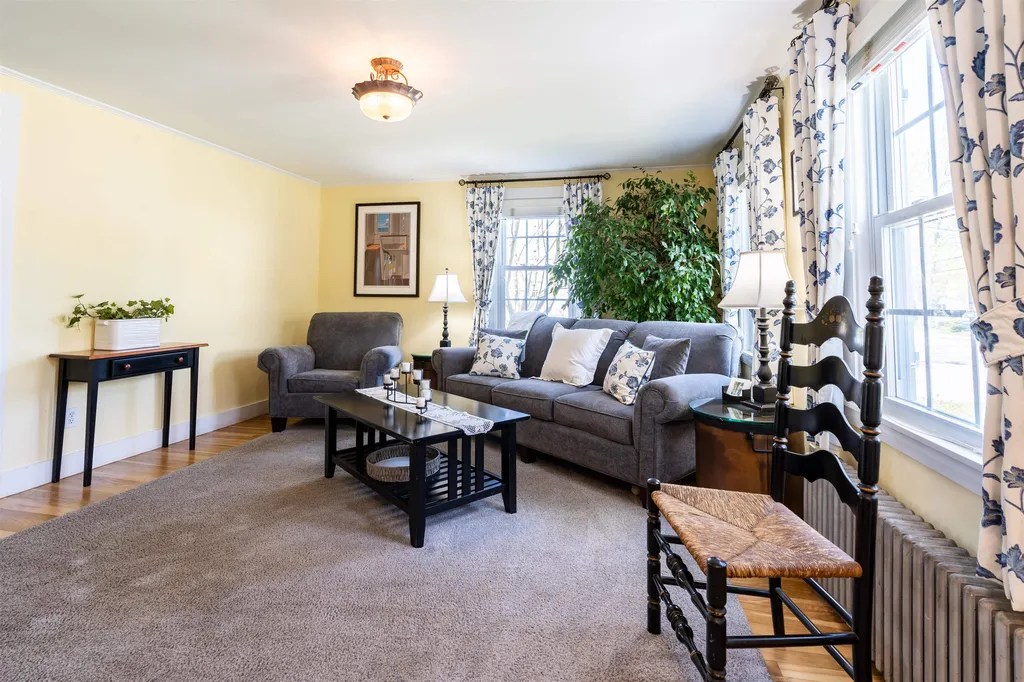 26 Epping Road Exeter NH 03833