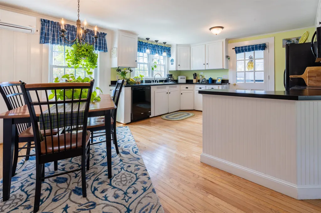26 Epping Road Exeter NH 03833