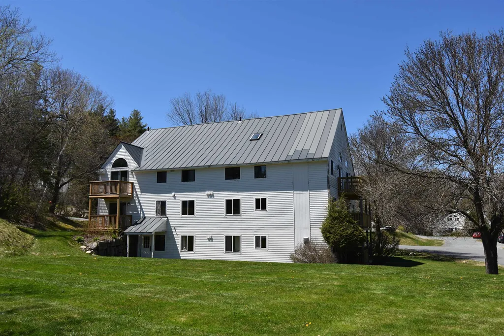11 Marsten Lane Enfield NH 03748