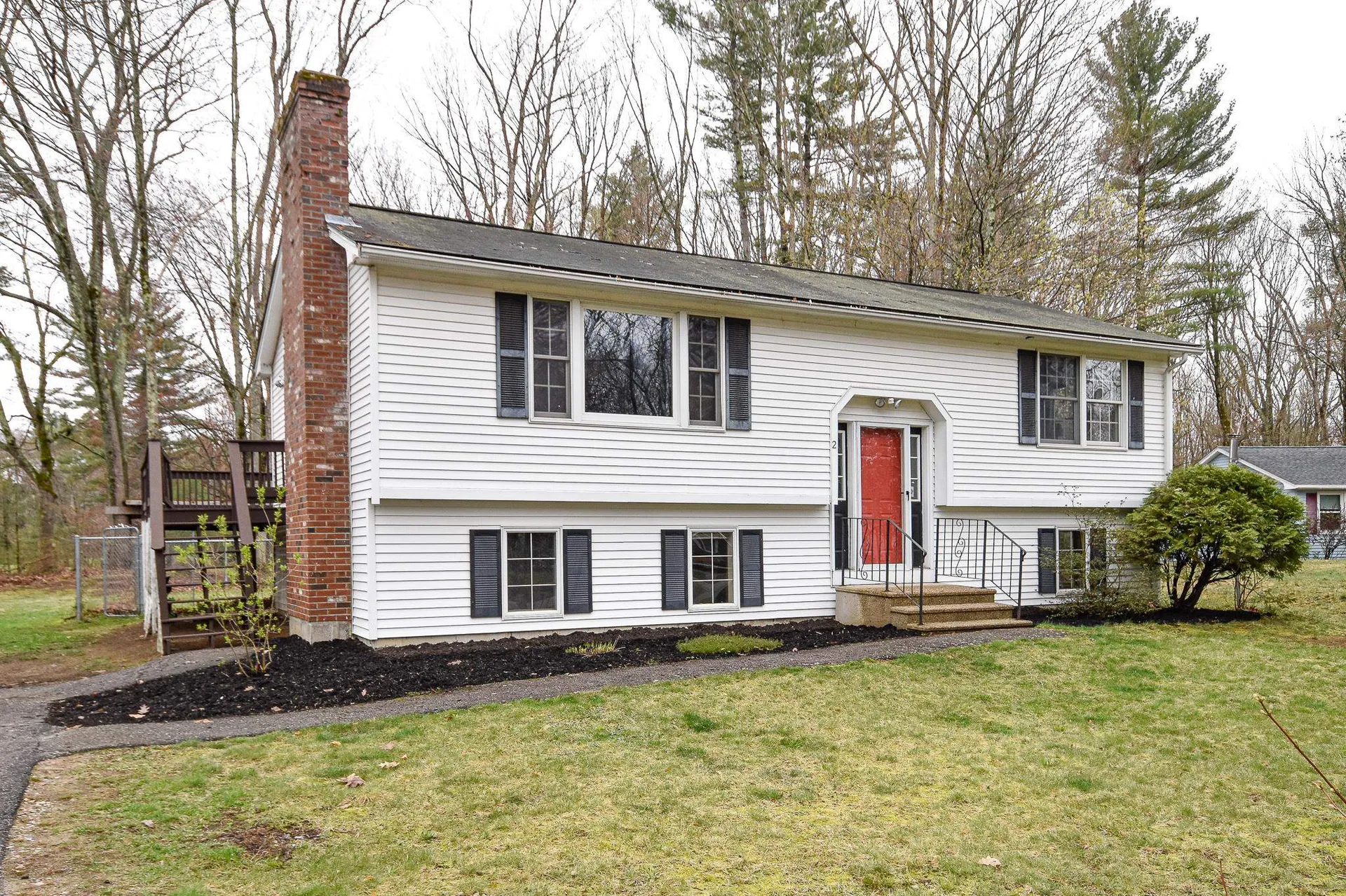2 Pawtucketts Way Rochester NH 03867