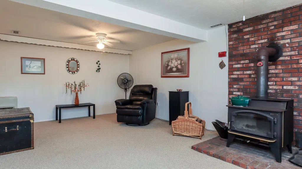 11 Brook Drive Hudson NH 03051