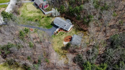 11 Brook Drive Hudson NH 03051
