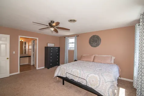 9 Darby Lane Manchester NH 03109