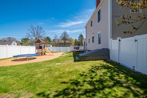 9 Darby Lane Manchester NH 03109