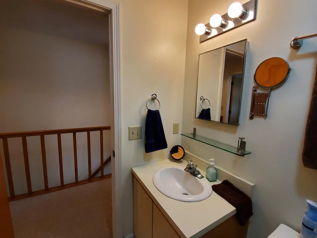 30 Marsten Lane Enfield NH 03748