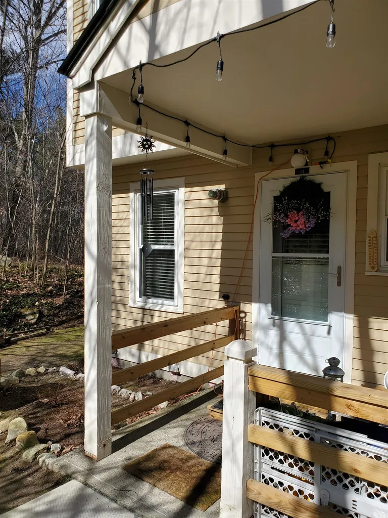30 Marsten Lane Enfield NH 03748