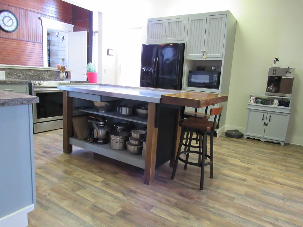 727 Milan Road Milan NH 03588