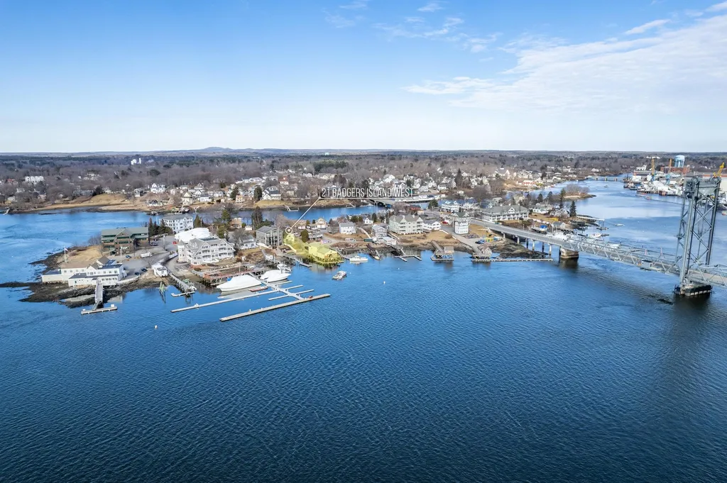 21 Badgers Island W Kittery ME 03904