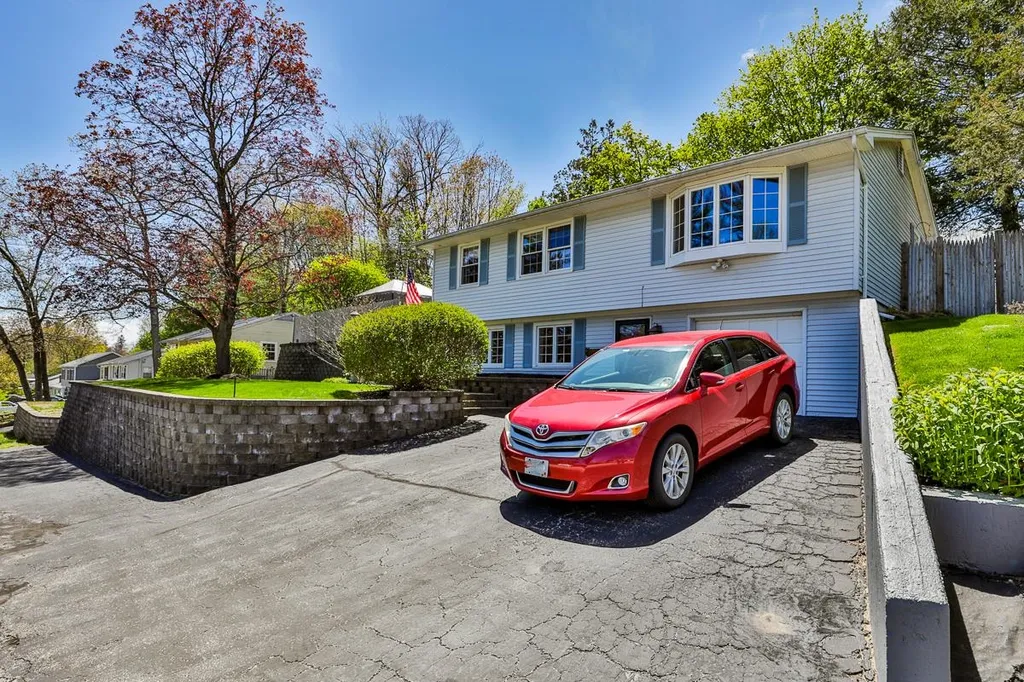 26 Stanford Road Nashua NH 03064