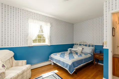 21 Roseade Parkway Burlington VT 05408