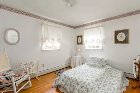 21 Roseade Parkway Burlington VT 05408